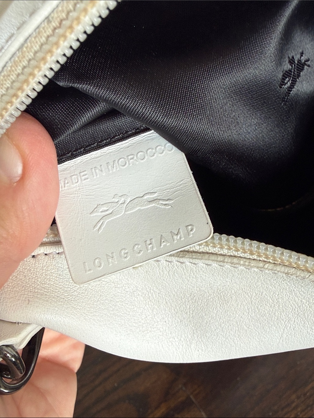 Longchamp Cream Leather Crossbody Bag - Picture 7 of 8